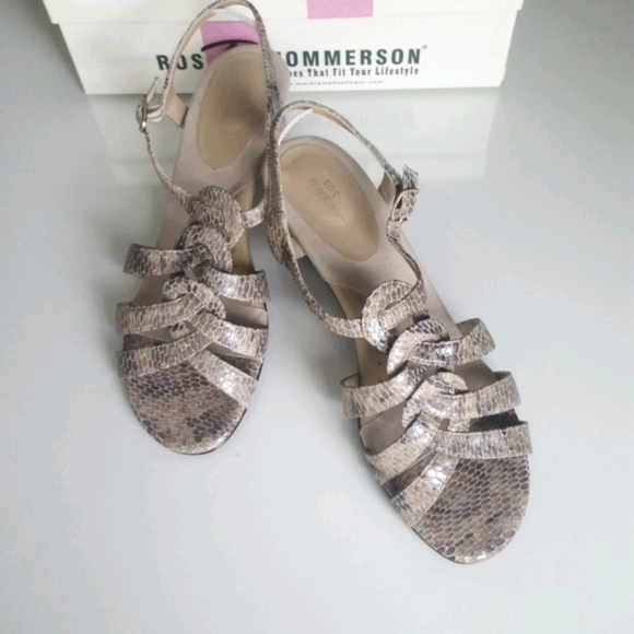 Ros Hommerson moderate heel sandals - Picture 3 of 6